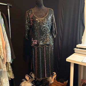 Judith Ann Creations Inc 100% silk Sequins & Beaded skirt set